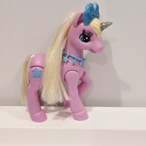 Zuru My Pets Alive Magical Unicorn Interactive Light-Up Action Figure